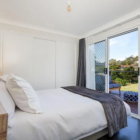 Windansea Cottage Pet Friendly Ocean Glimpses Vincentia Exterior photo