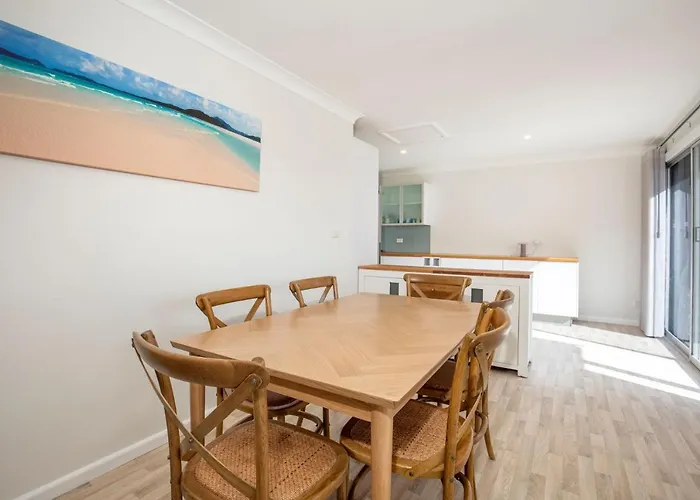 Windansea Cottage Pet Friendly Ocean Glimpses